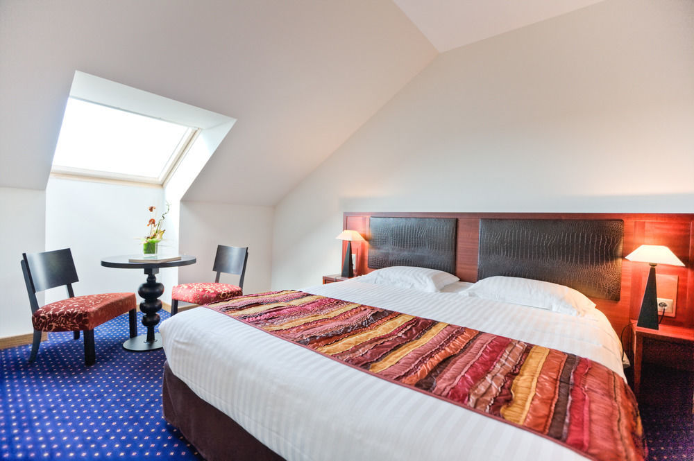 Le Mauritia Hotel Et Spa Pornic Room photo