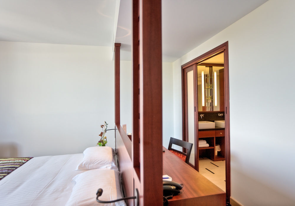 Le Mauritia Hotel Et Spa Pornic Room photo